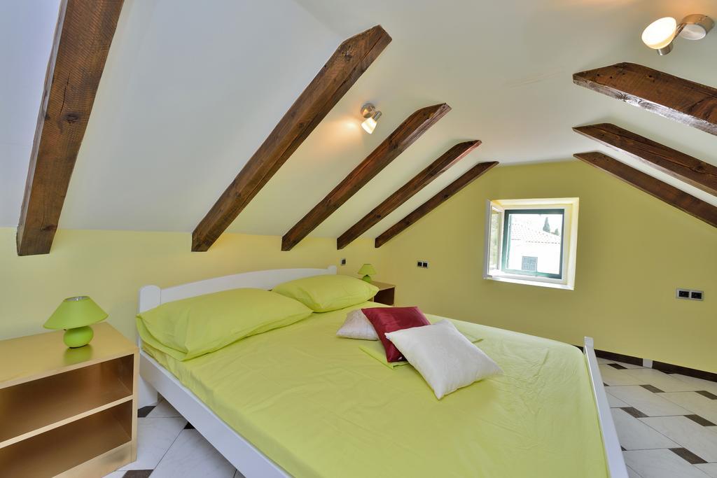 Apartments Carpe Diem Novigrad  Room photo